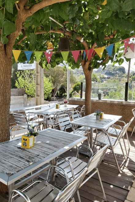restaurante en plana novella